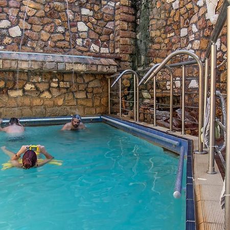 9 Queens Spa Hotel Loutra Edipsou  ภายนอก รูปภาพ