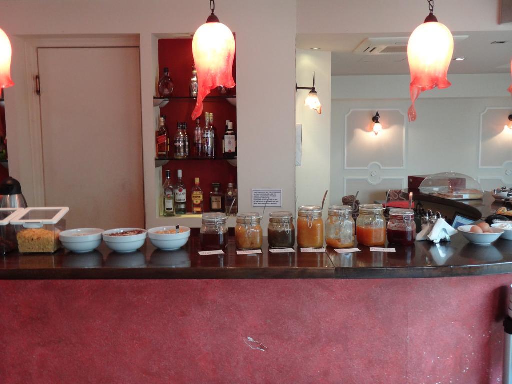 9 Queens Spa Hotel Loutra Edipsou  ภายนอก รูปภาพ