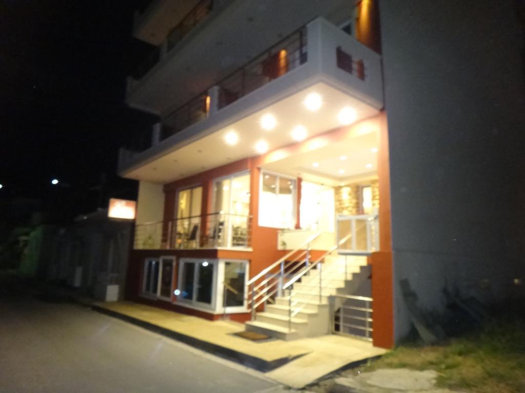 9 Queens Spa Hotel Loutra Edipsou  ภายนอก รูปภาพ