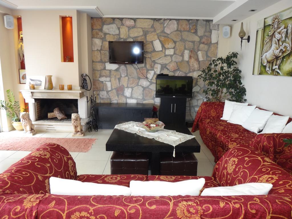 9 Queens Spa Hotel Loutra Edipsou  ภายนอก รูปภาพ