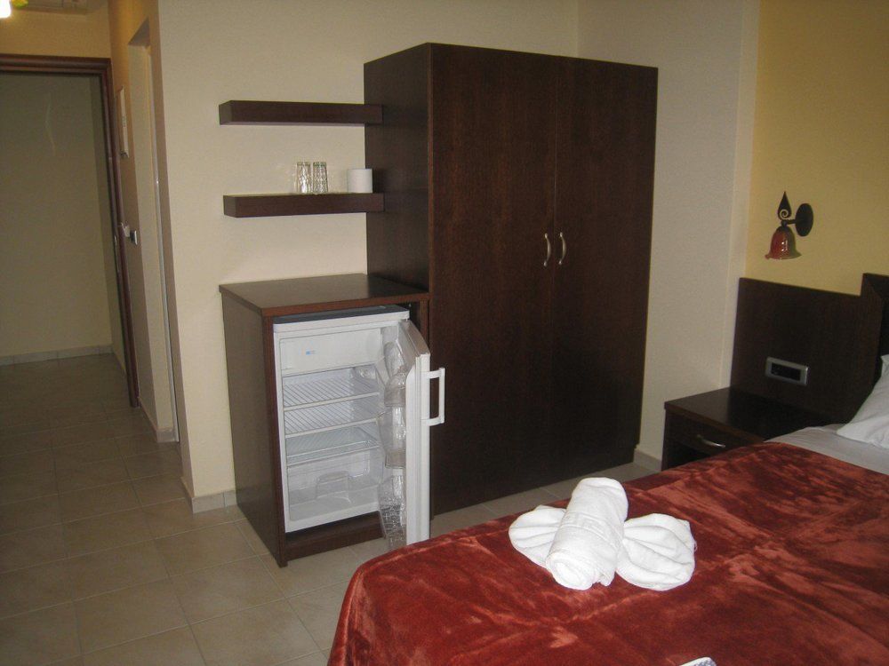 9 Queens Spa Hotel Loutra Edipsou  ภายนอก รูปภาพ