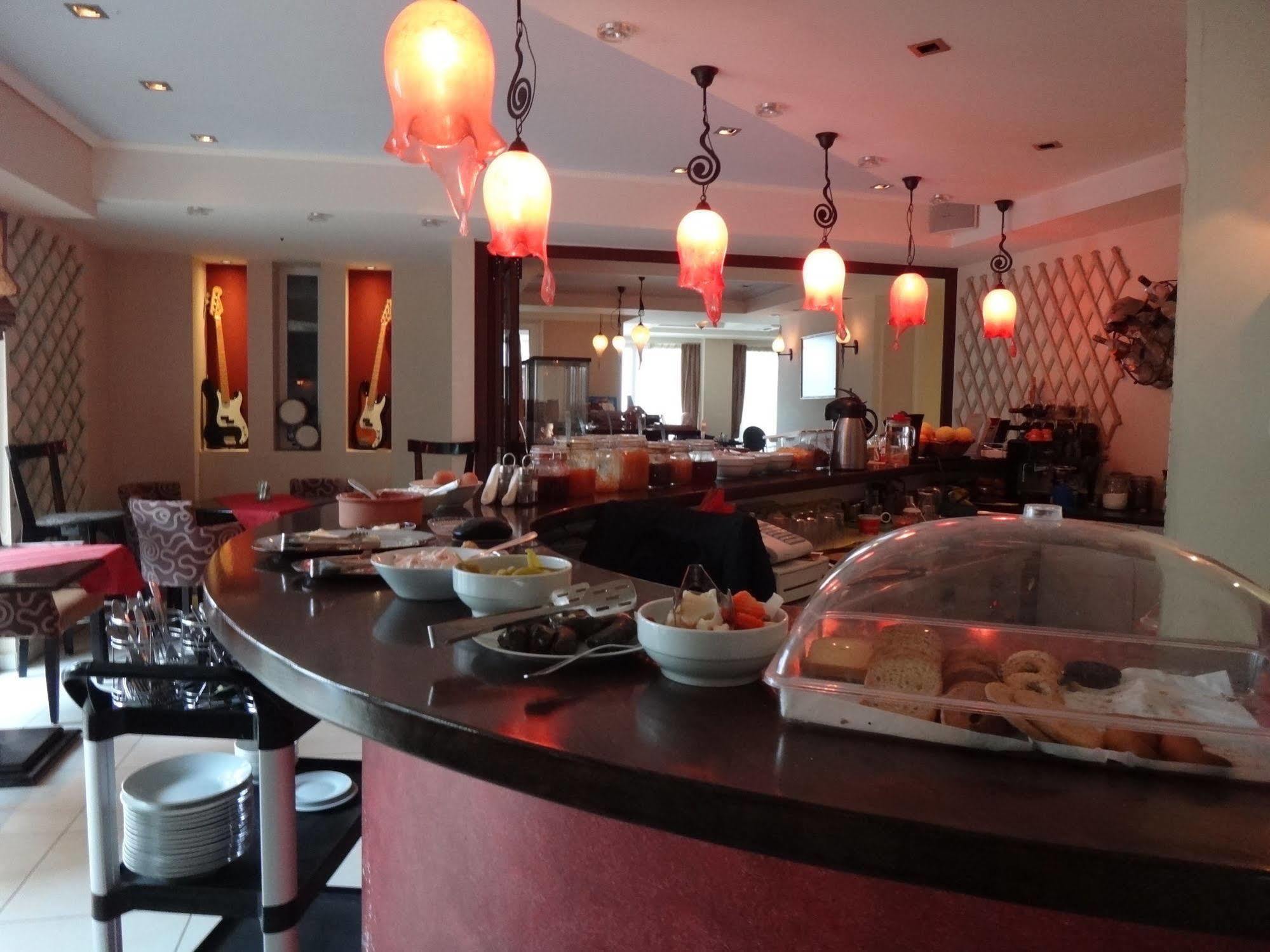 9 Queens Spa Hotel Loutra Edipsou  ภายนอก รูปภาพ